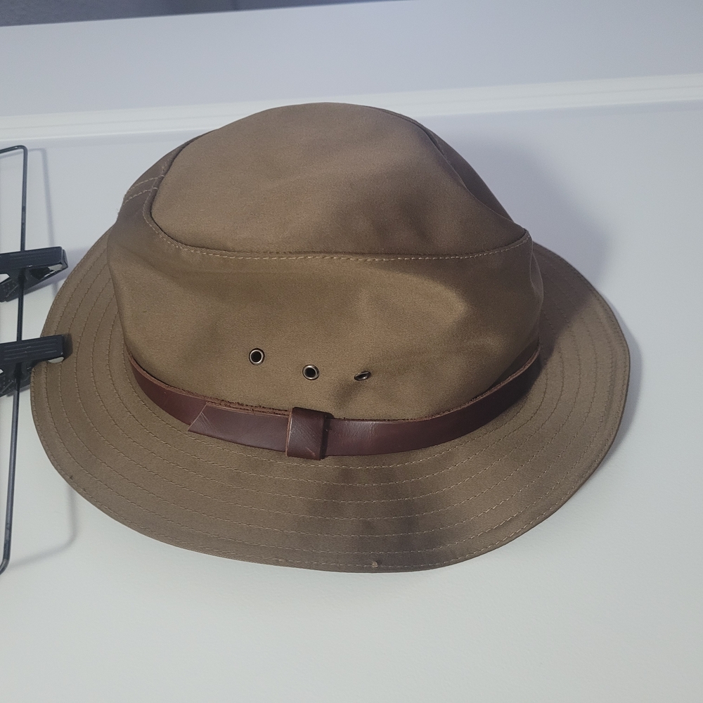 T BABATON HAT
